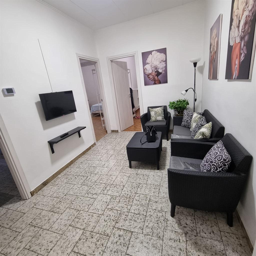 Mieten false, Torino foto