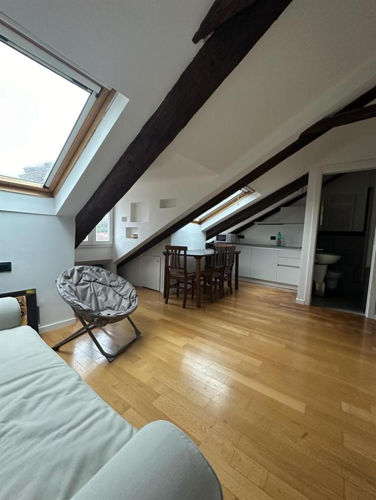 Mieten Mansarda, Torino foto