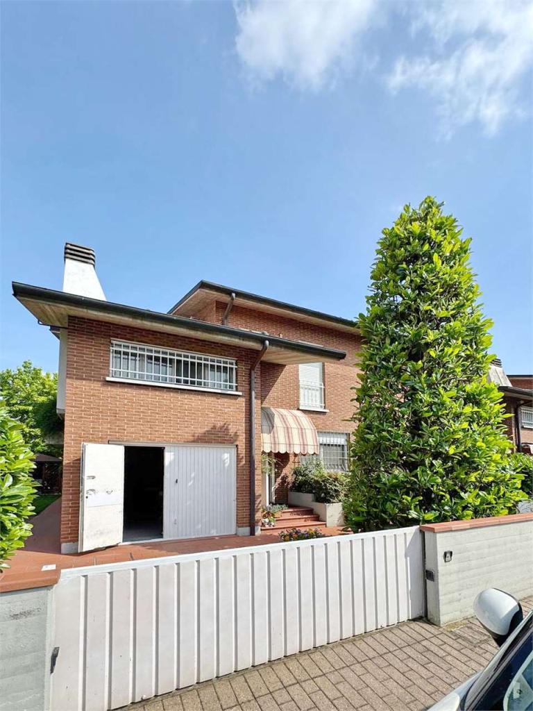 Verkauf vendita, Modena foto