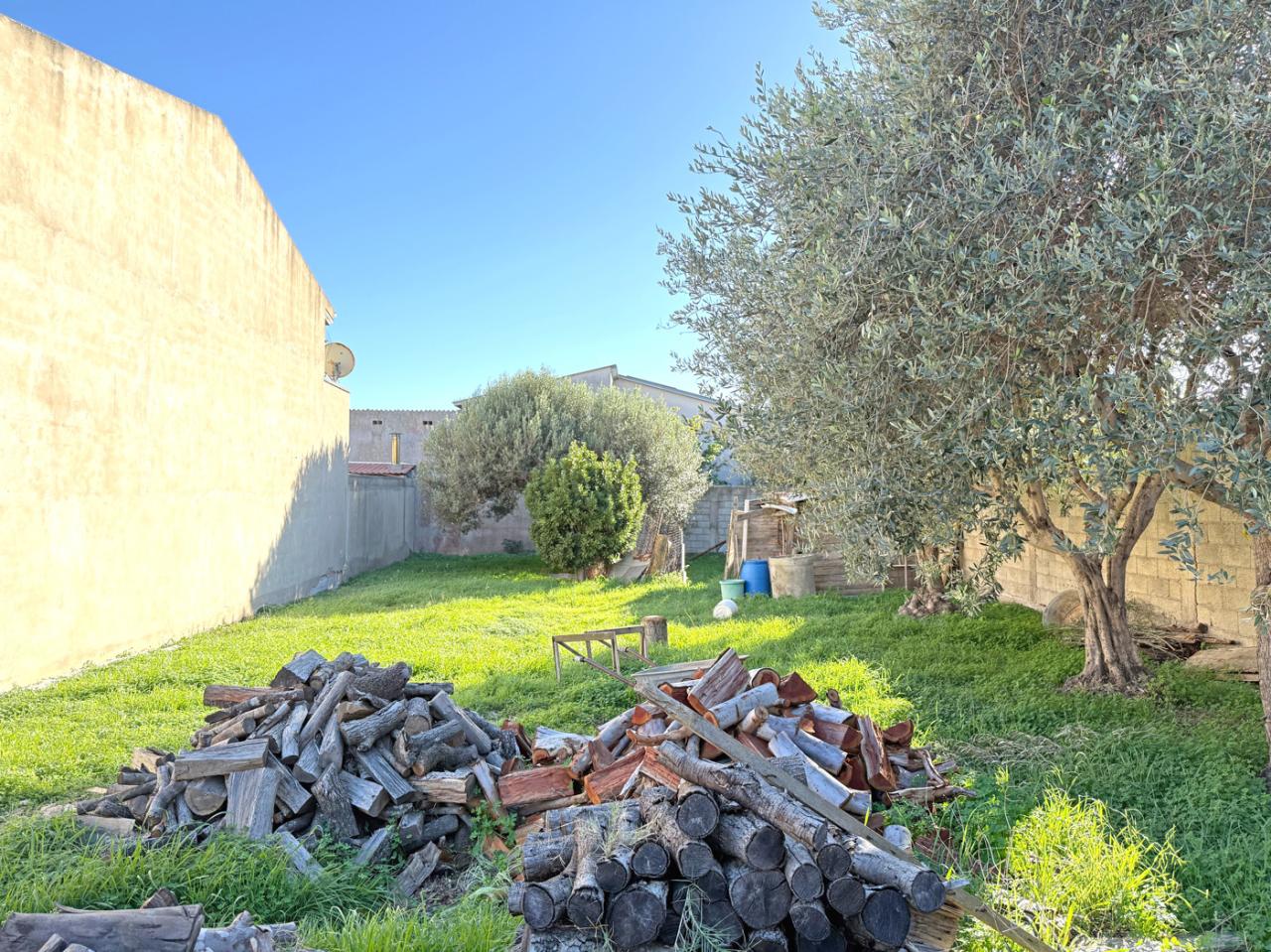 Vendita Terreno, Sanluri foto