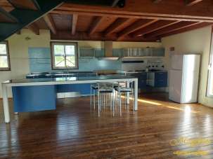 Mieten Trivani, Parma Mieten Trivani, Parma