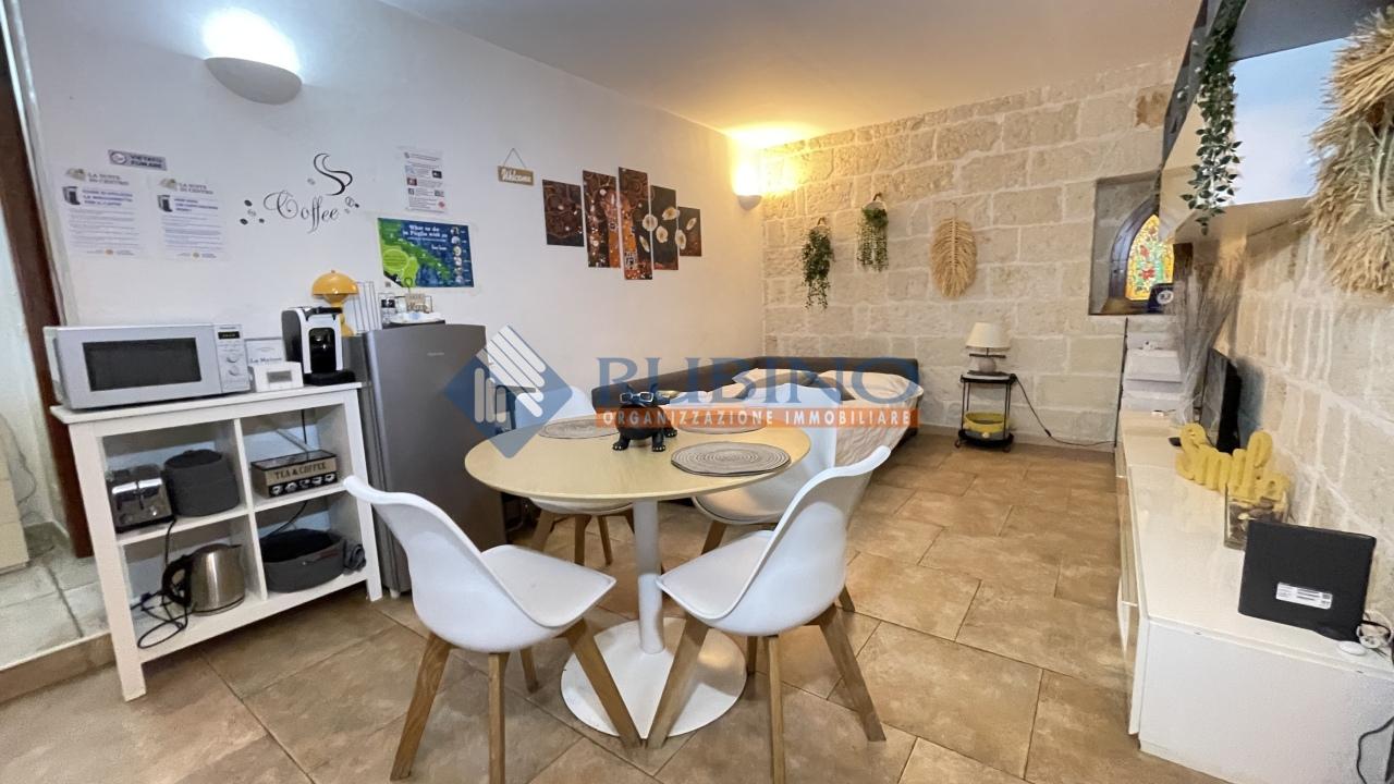 Verkauf Zwei zimmer, Bari foto