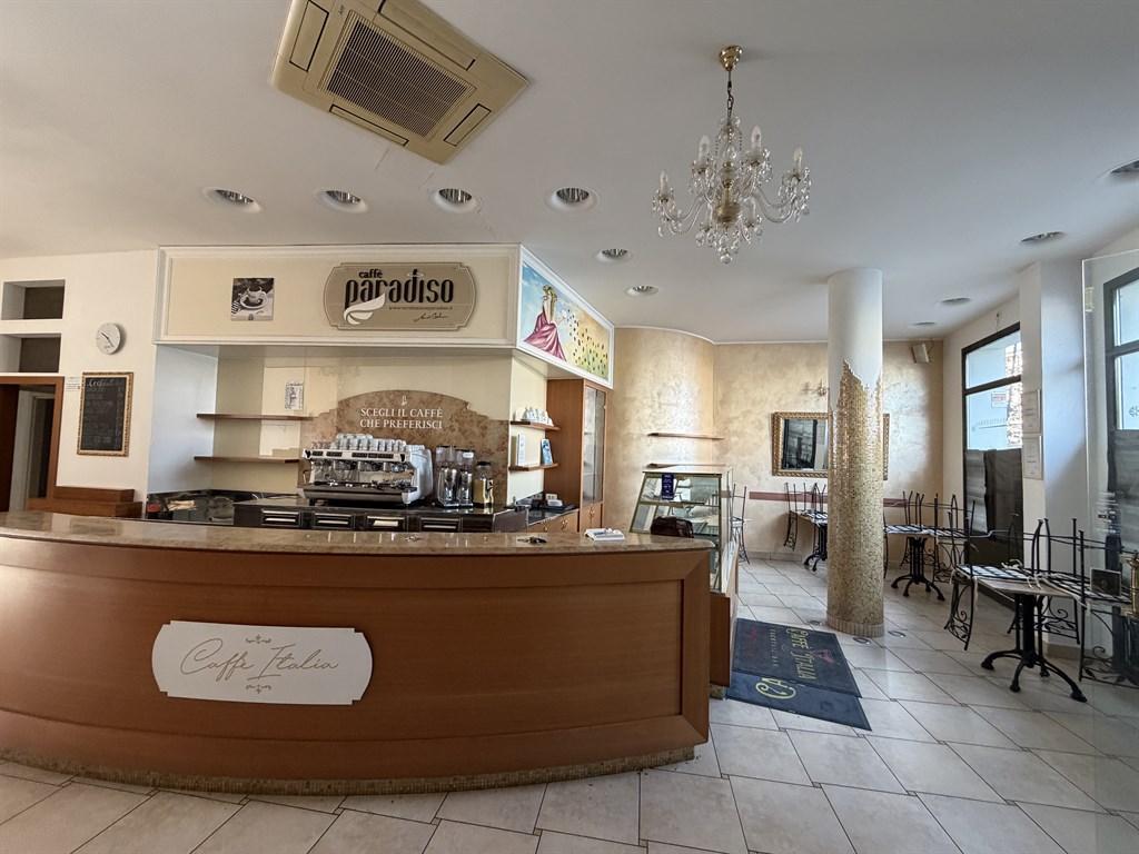 Verkauf Bar, Conselice foto