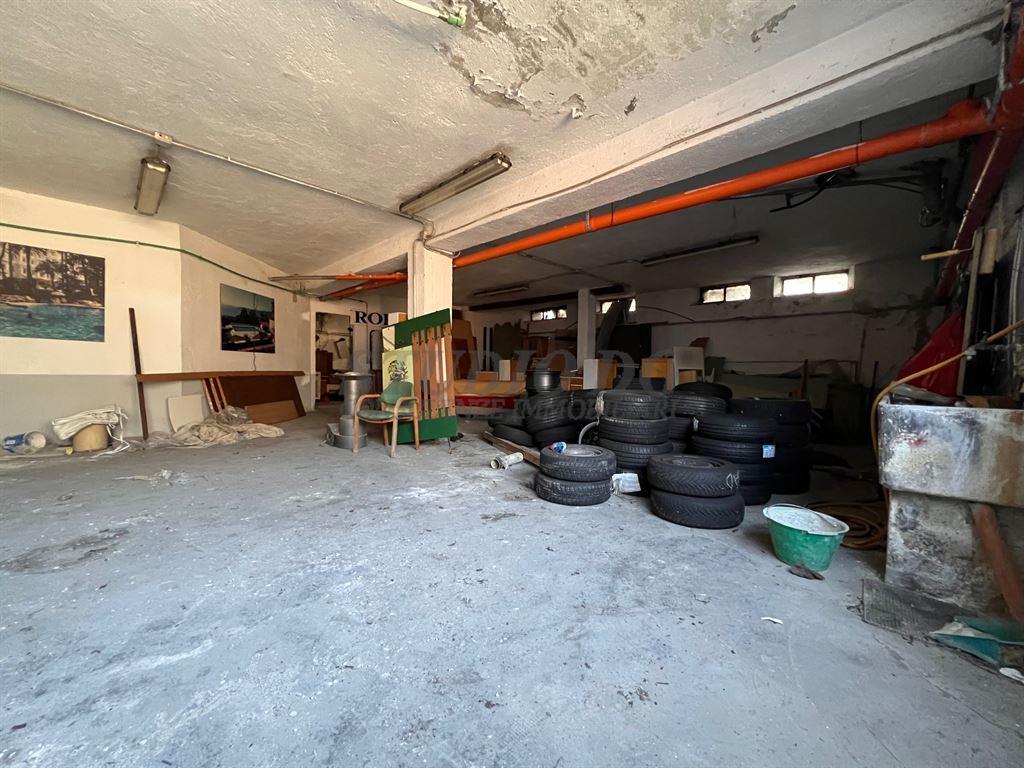 Vendita Magazzino, Limbiate foto