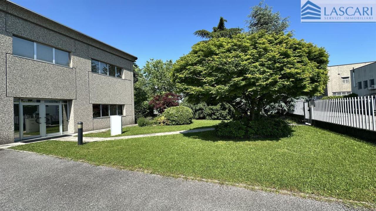 Affitto Capannone, Grassobbio foto