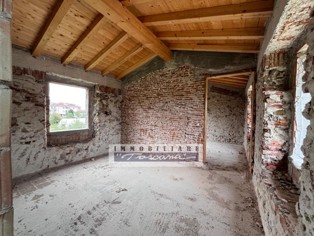 Vendita Multivani, Massarosa foto