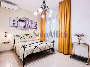 Renta Trivani, Napoli Renta Trivani, Napoli