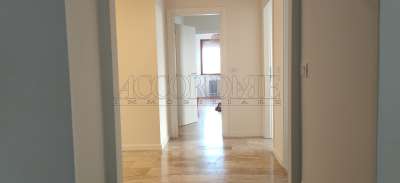 Mieten Esavani, Padova