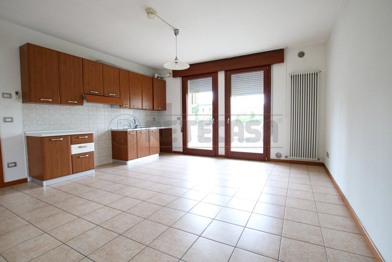 Venta Cuatro habitaciones, Barbarano Mossano foto