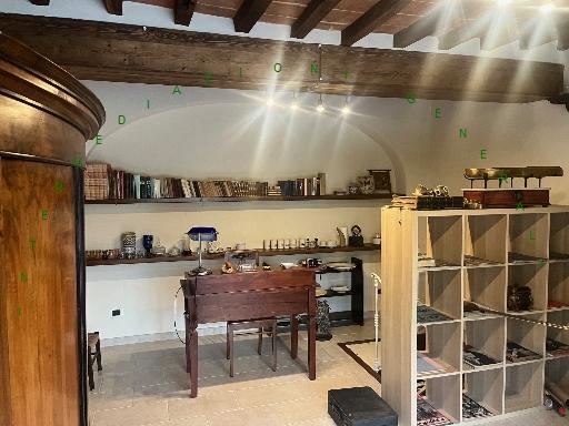 Vendita FONDO USO UFFICIO, Vicchio foto