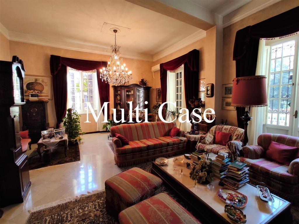 Verkauf Villa, Viareggio foto