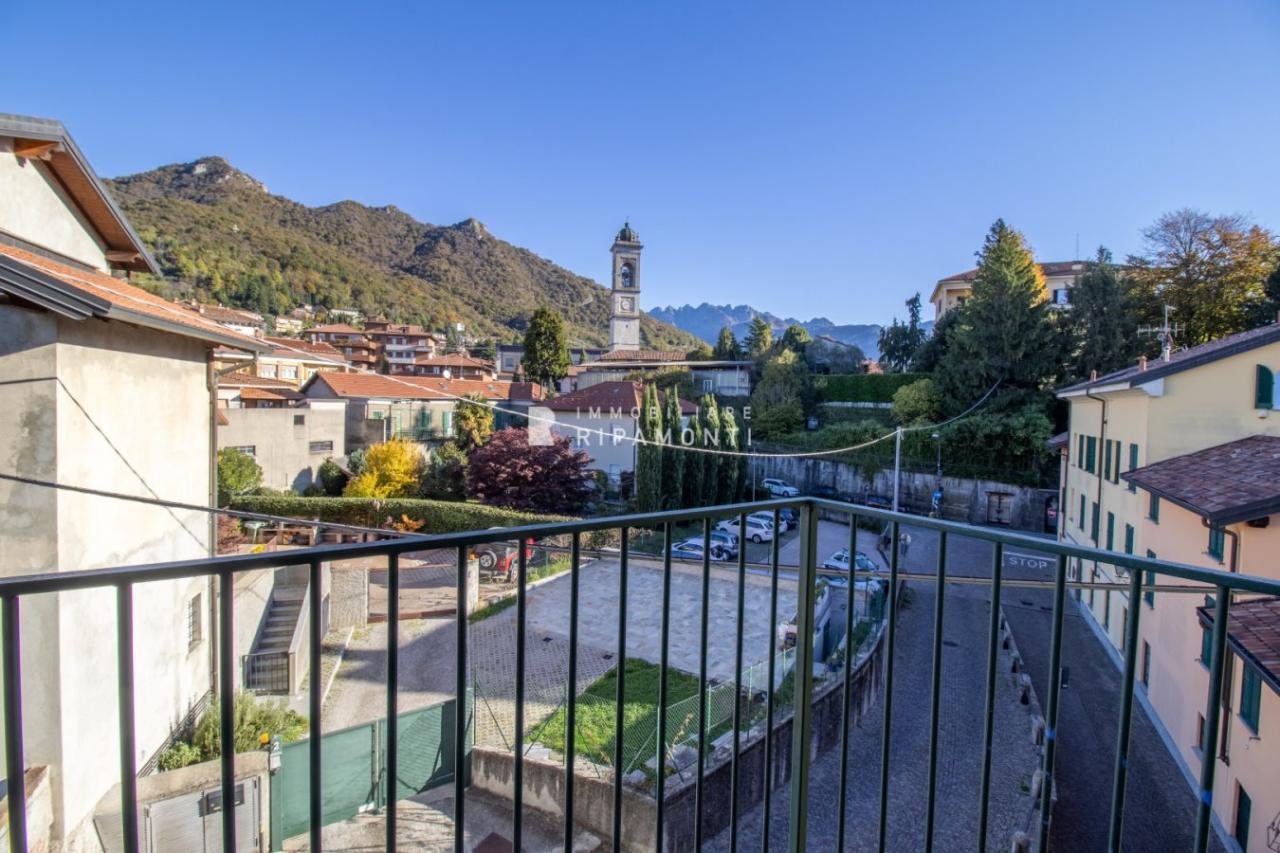 Venta Cuatro habitaciones, Galbiate foto