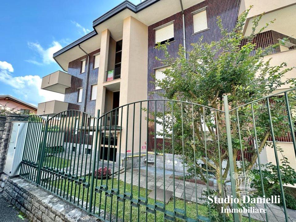 Renta Trivani, Carate Brianza foto