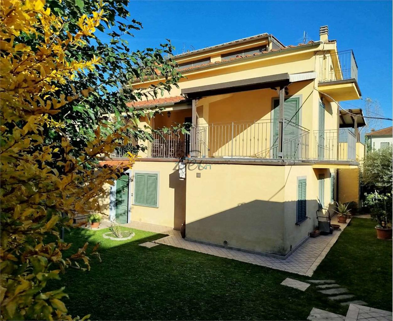 Verkauf vendita, Lucca foto