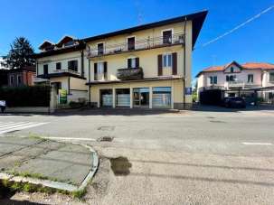 Mieten Negozio, Castronno