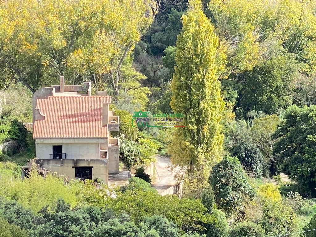 Vendita Complesso Misto, Ragusa foto