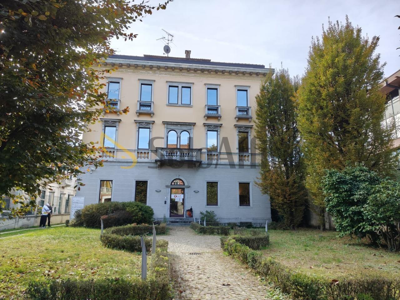 Renta Cuatro habitaciones, Gallarate foto