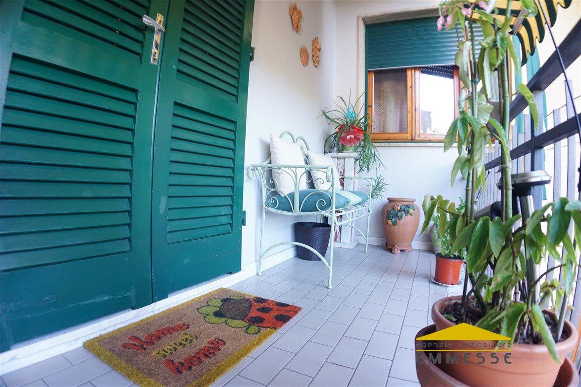 Verkauf Trivani, Massa foto