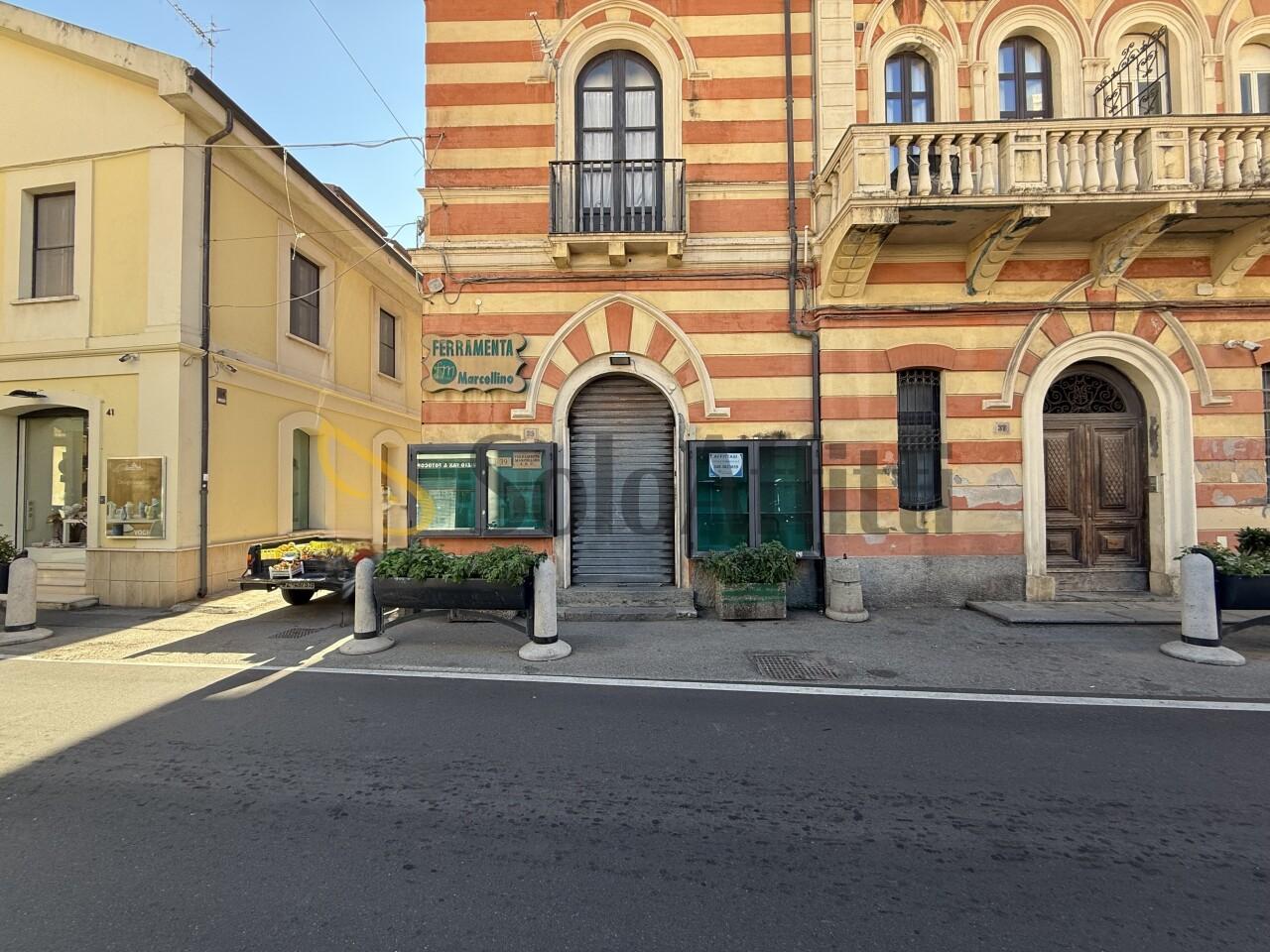 Renta 2 vetrine, Catanzaro foto