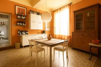 Verkauf Esavani, Lucca