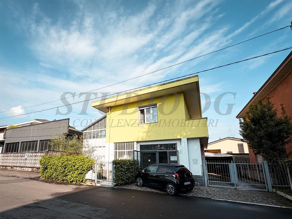 Vendita Villa bifamiliare, Meda foto