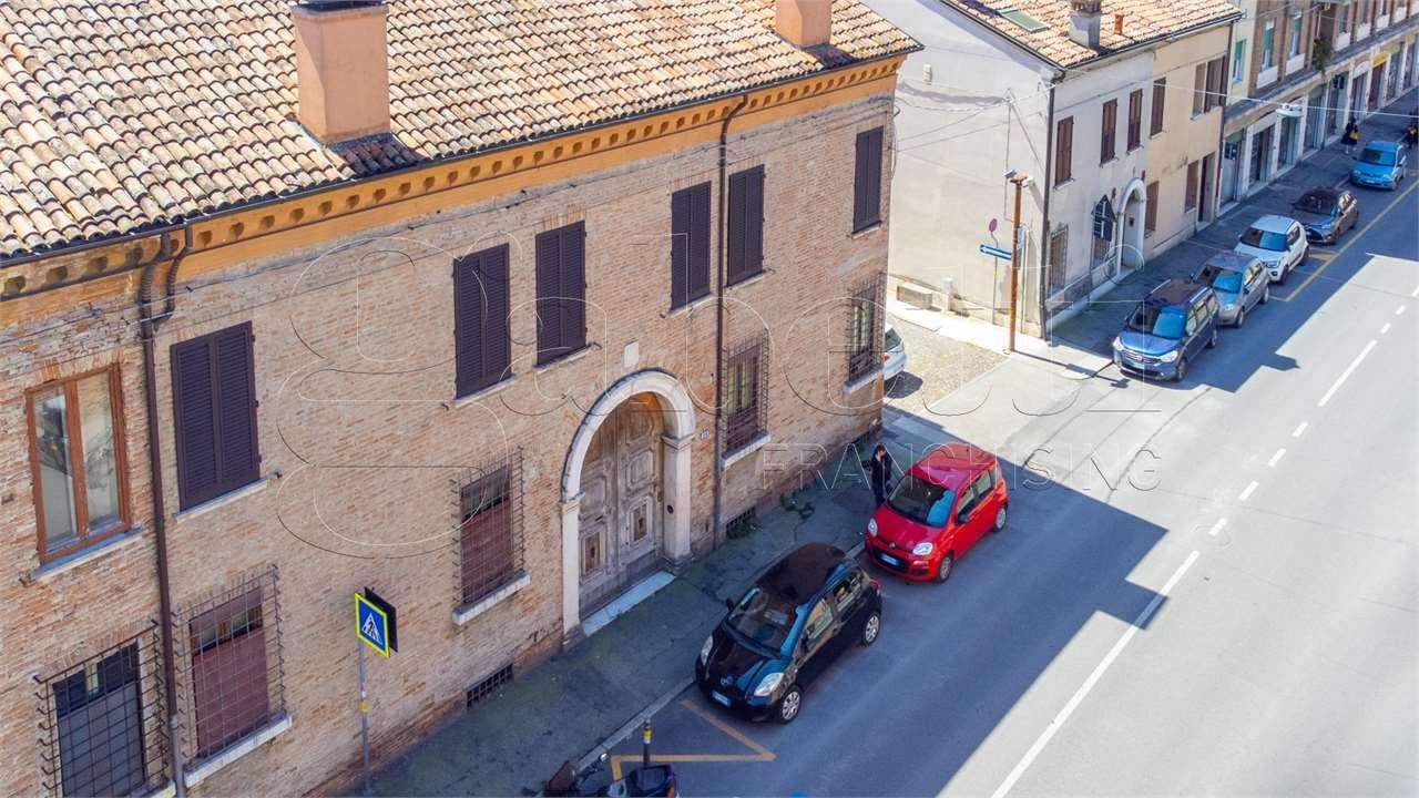 Verkauf vendita, Ferrara foto