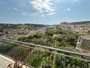 Verkauf Esavani, Modica