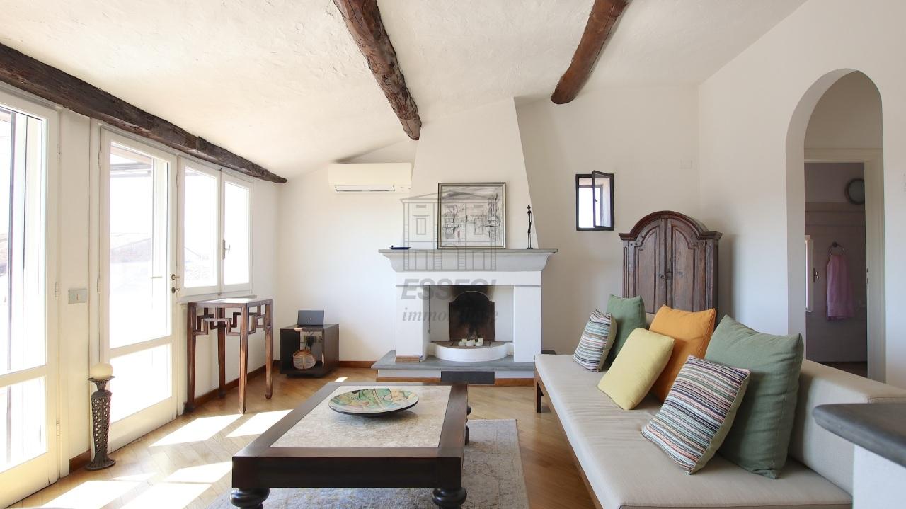 Verkauf Esavani, Lucca foto