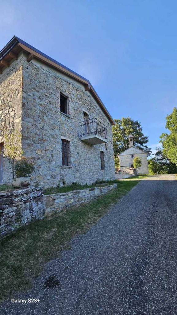 Verkauf Eptavani, Valmozzola foto