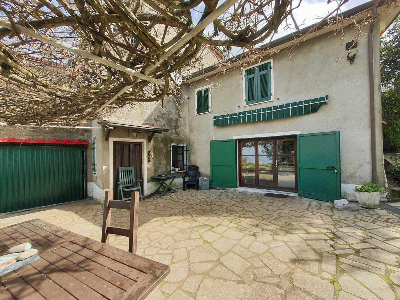 Verkauf Esavani, Fosdinovo foto