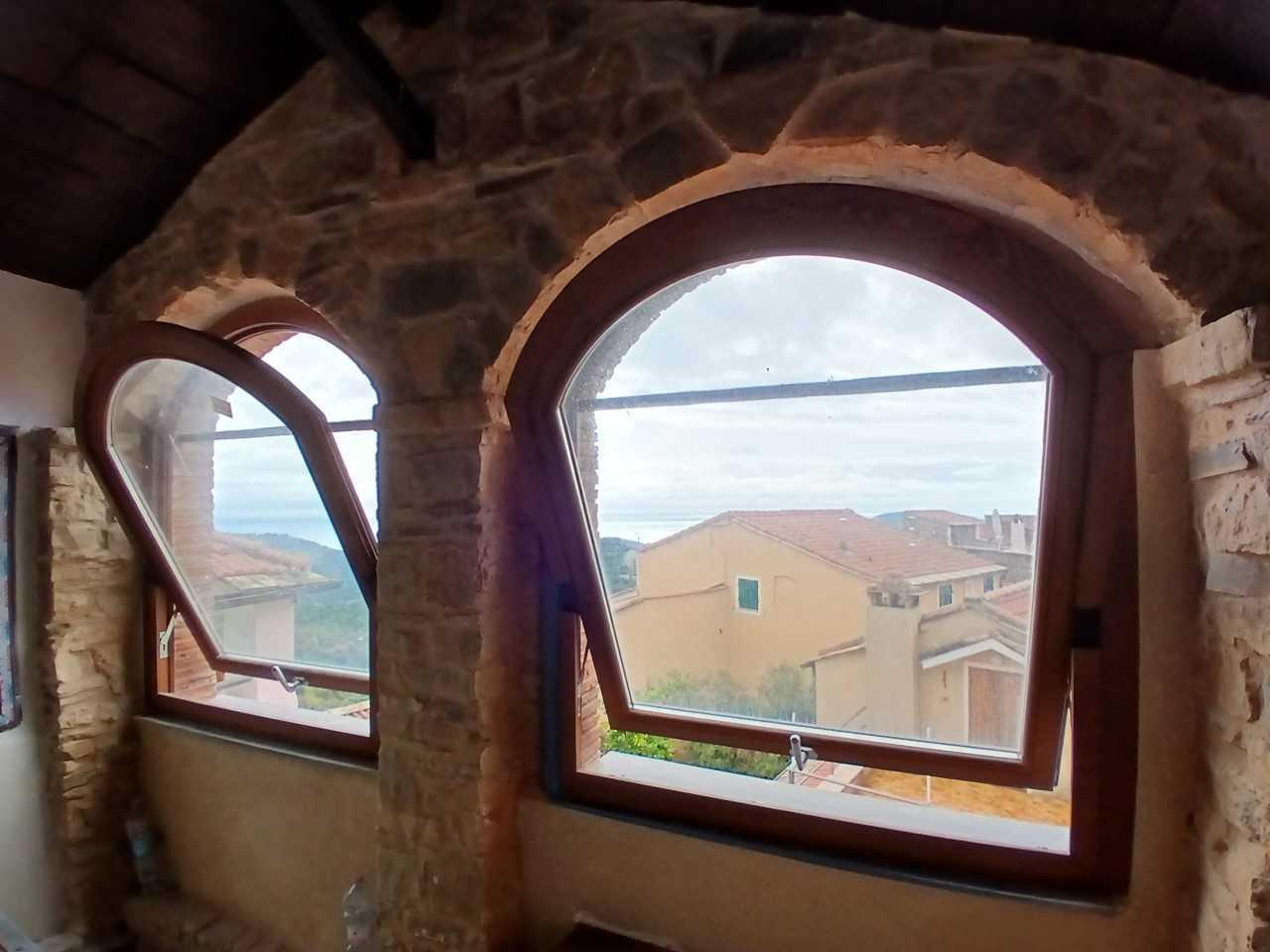 Vendita Quadrivani, Civezza foto