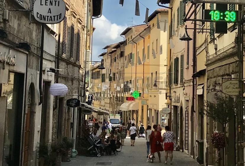 Vendita Locali commerciali, Poggibonsi foto