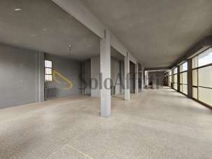 Mieten Oltre 5 vetrine, Castelfranco di Sotto