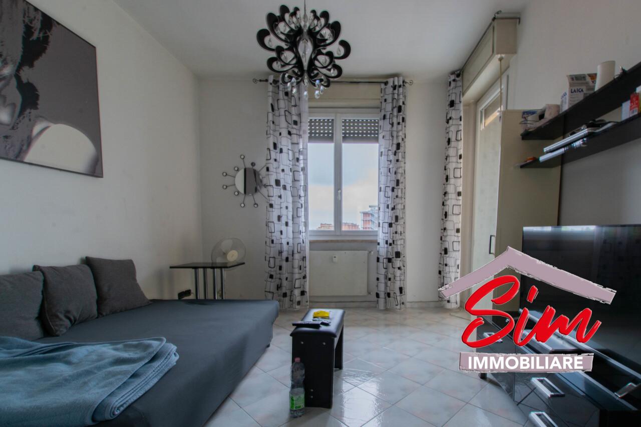 Verkauf Zwei zimmer, Novara foto