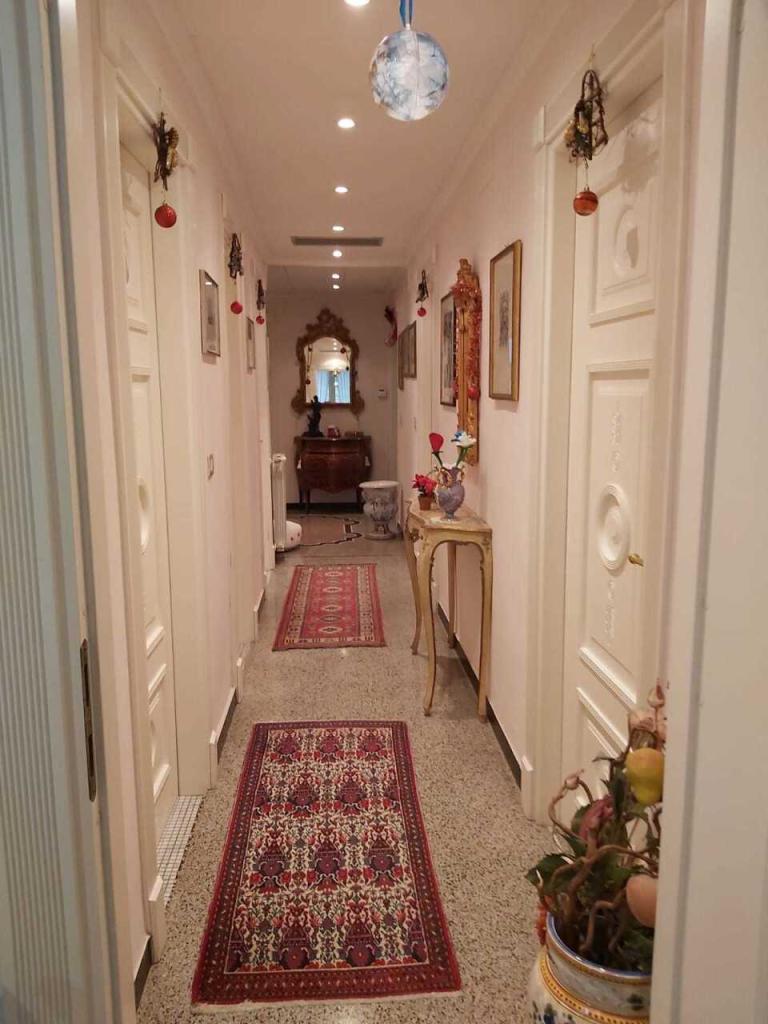 Verkauf Esavani, Loano foto