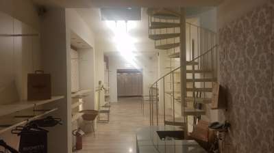 Mieten Pentavani, Lucca