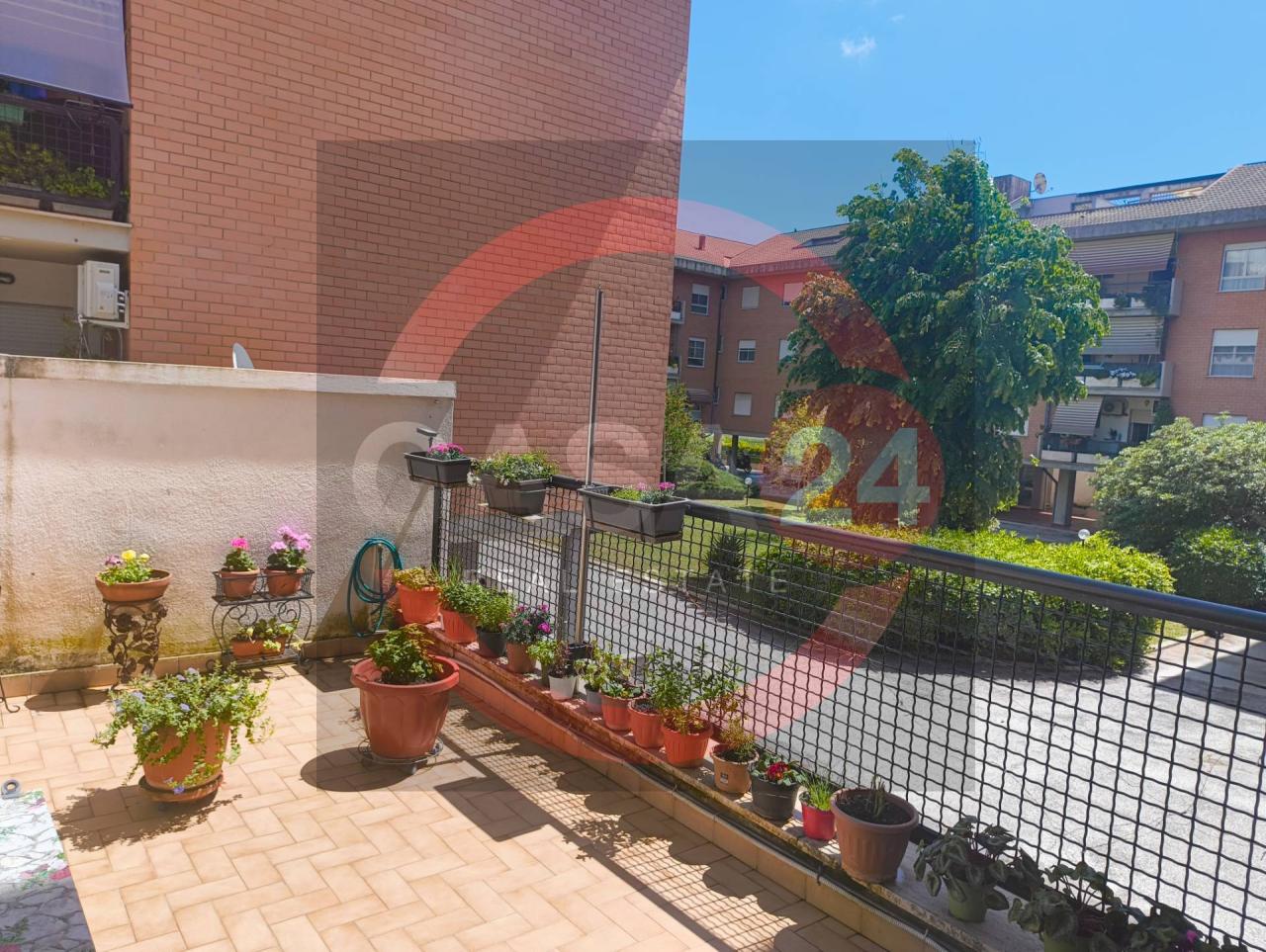 Verkauf Appartamento, Latina foto