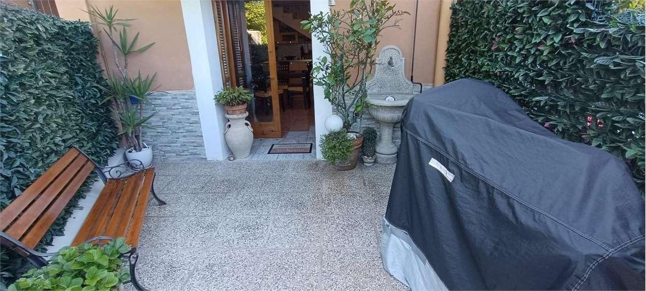 Verkauf vendita, Castelnuovo Magra foto