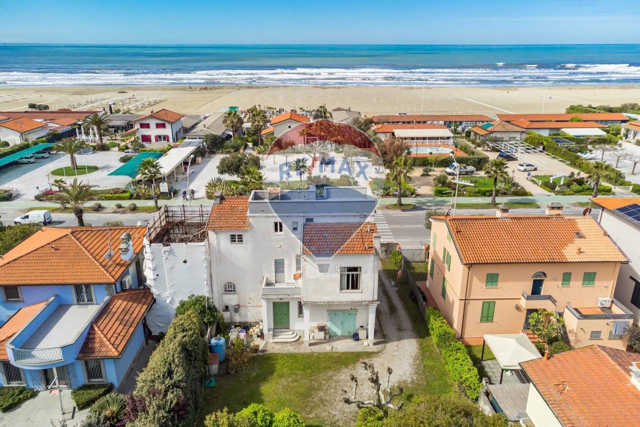 Vendita Multivani, Pietrasanta foto