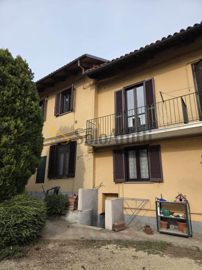 Mieten Zwei zimmer, Chieri foto