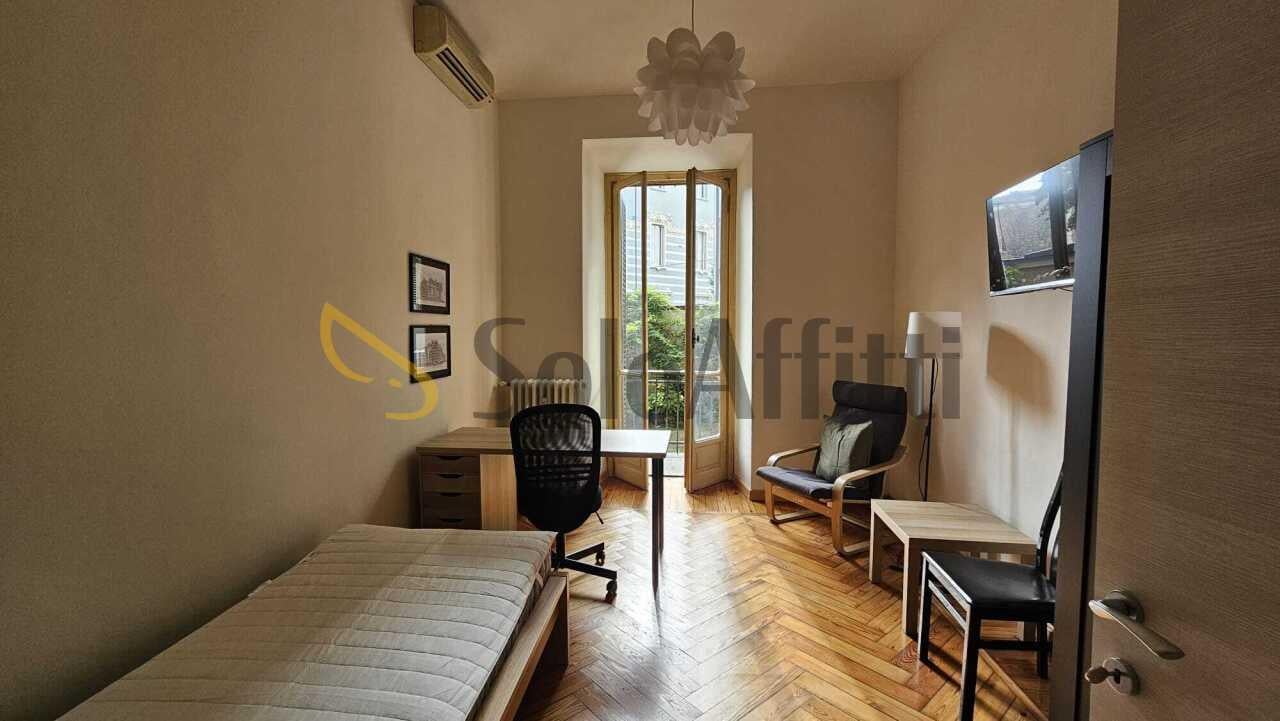 Renta Roomed, Torino foto