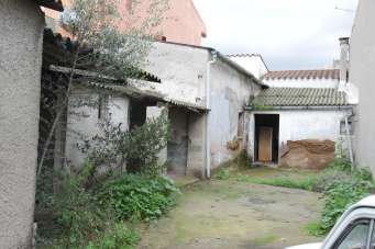 Verkauf Trivani, Uta