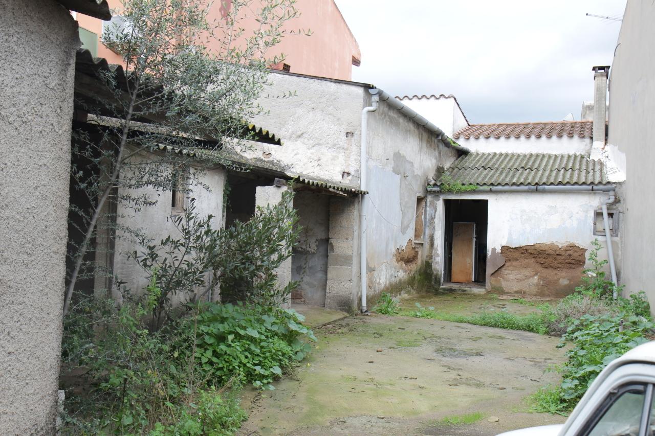 Verkauf Trivani, Uta foto