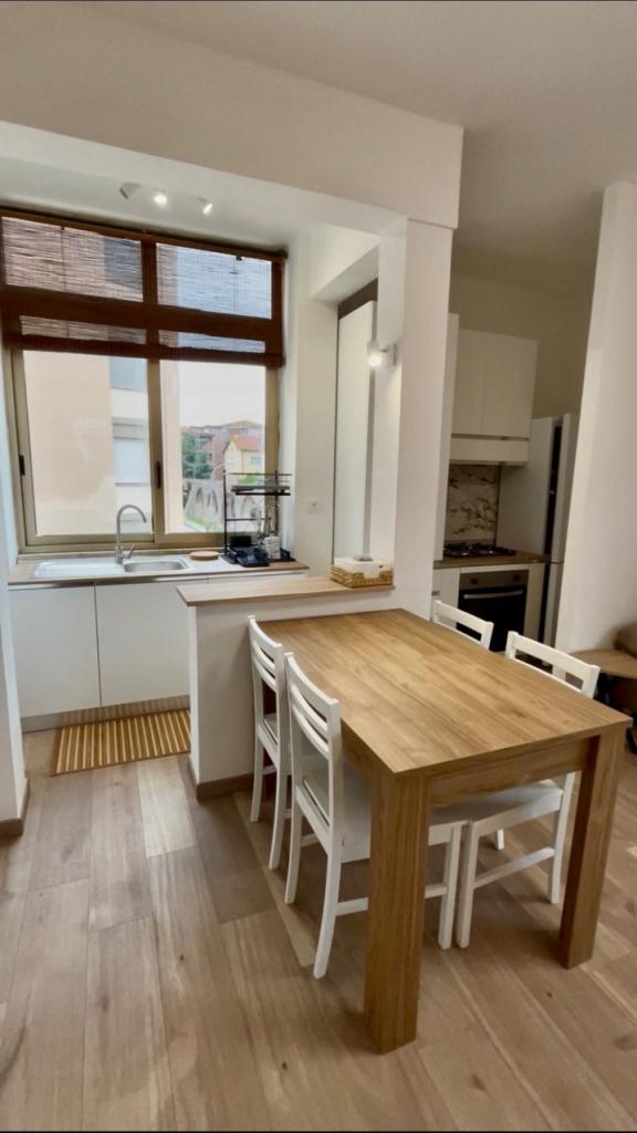 Renta Cuatro habitaciones, Pisa foto