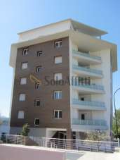 Mieten Trivani, Terni