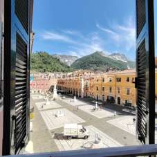 Verkauf Zwei zimmer, Carrara