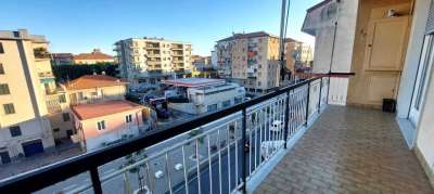 Mieten Trivani, Imperia