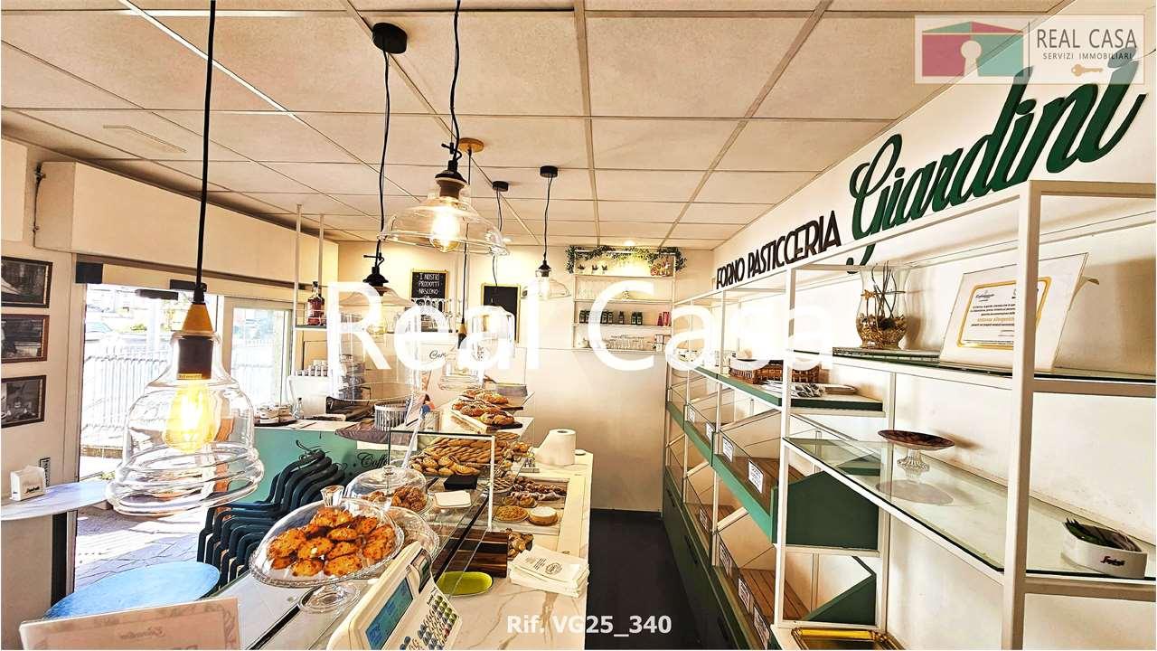 Nacktes eigentum nuda proprietà, Modena foto