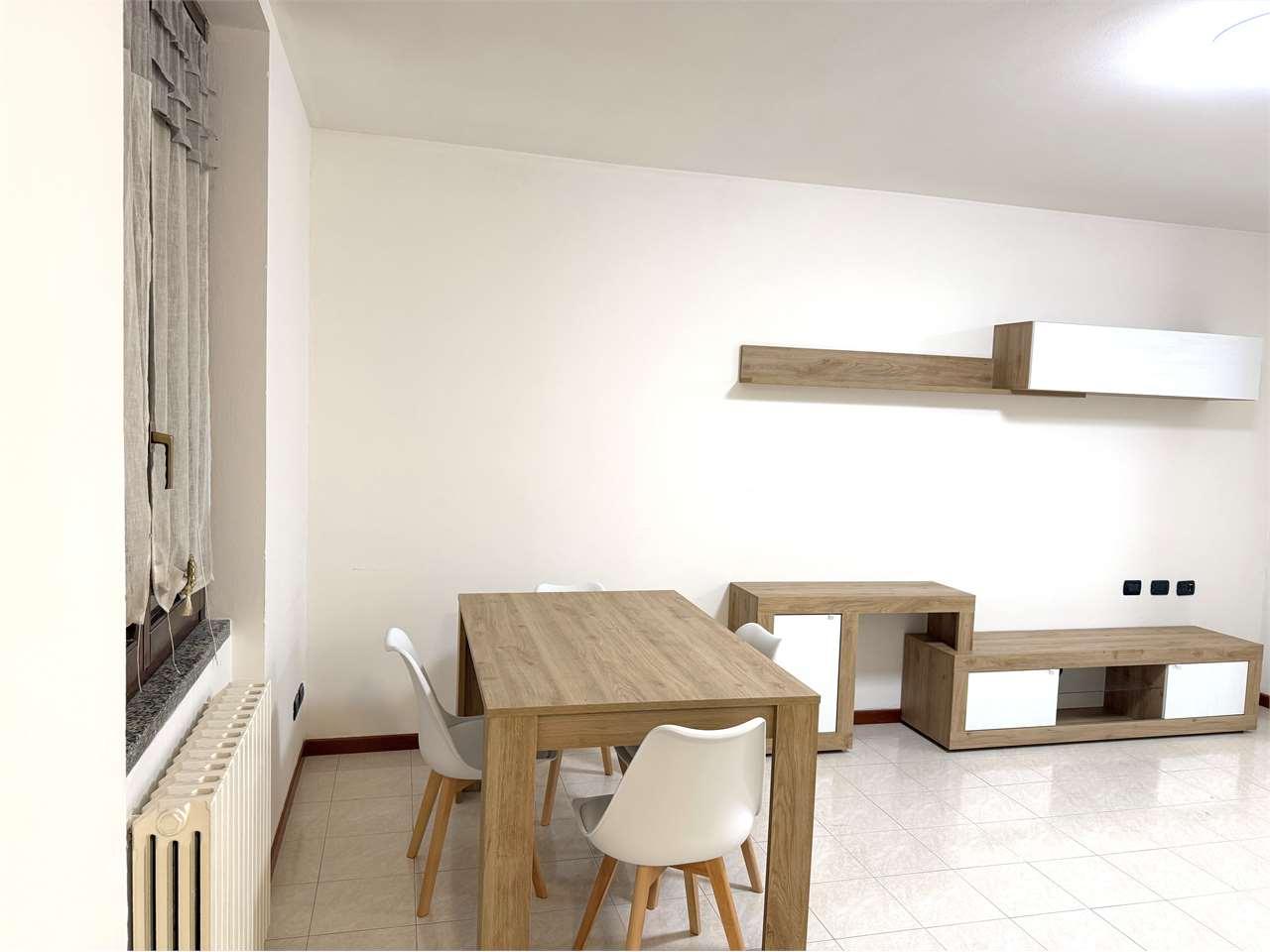 Mieten affitto, Carate Brianza foto