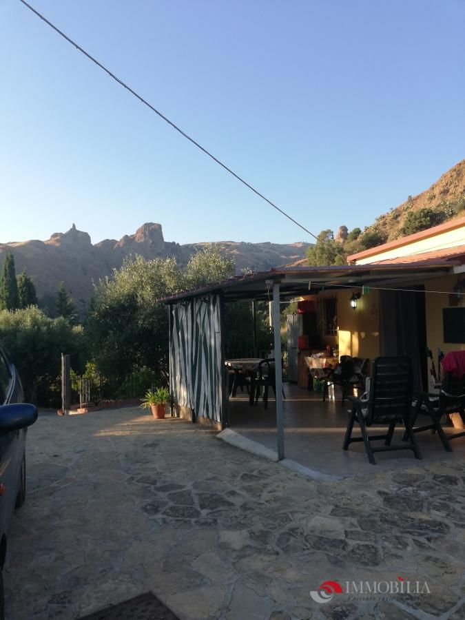 Vendita Quadrivani, Montebello Ionico foto